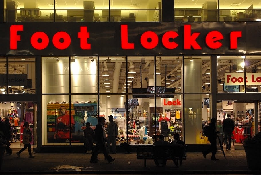 Man Dead Following West Broad Street Foot Locker Argument: Crime Insider Report Man Dead Following West Broad Street Foot Locker Argument: Crime Insider Report