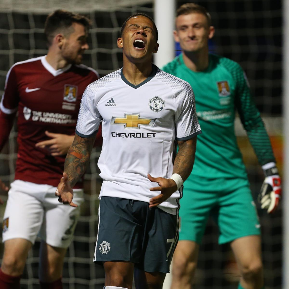 Manchester United Transfer Blunder Draws Souness' Ire Manchester United Transfer Blunder Draws Souness' Ire