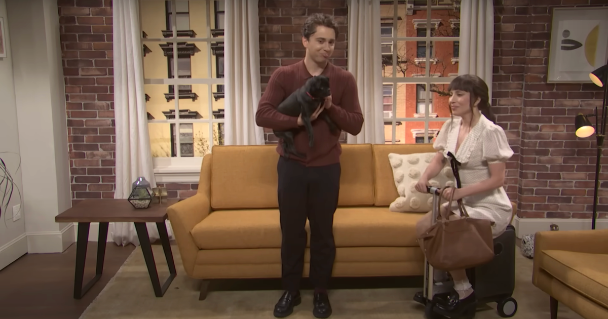 Marcello Hernandez's Hilarious SNL Suitcase Dog Sketch Marcello Hernandez's Hilarious SNL Suitcase Dog Sketch
