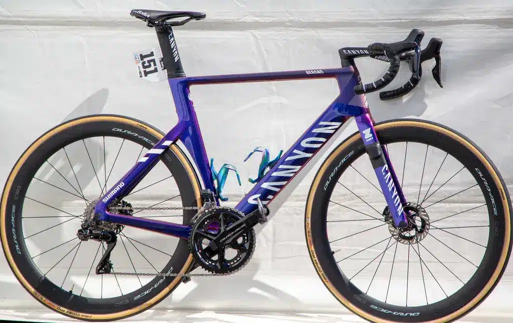 Mathieu Van Der Poel's New Canyon Aeroad Bike: Tirreno-Adriatico Spec Mathieu Van Der Poel's New Canyon Aeroad Bike: Tirreno-Adriatico Spec