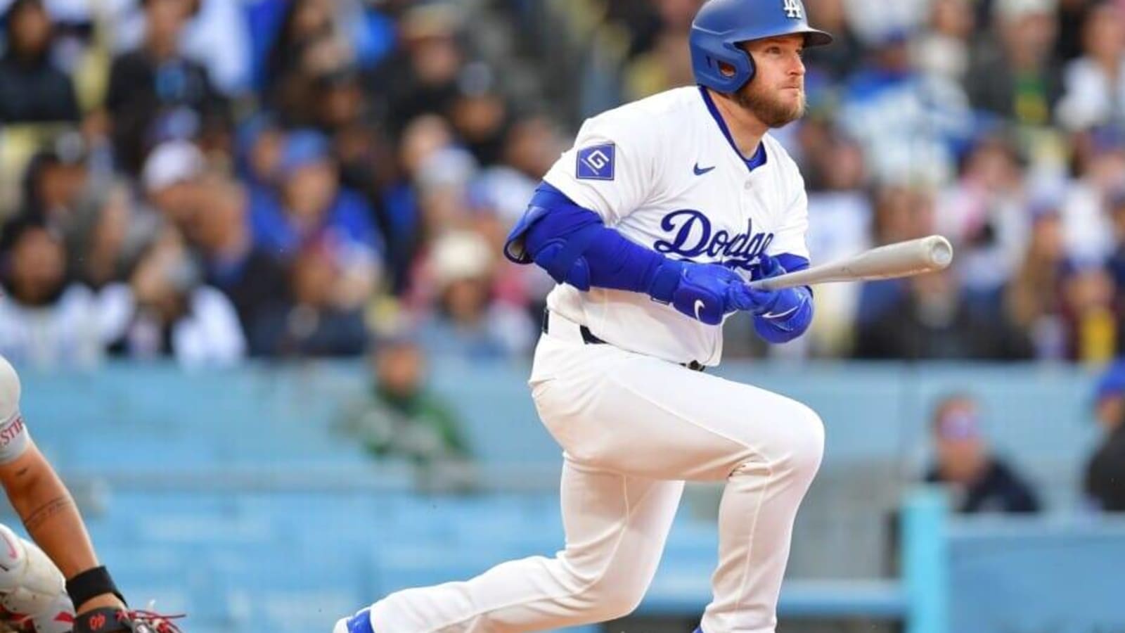 Max Muncy's Torpedo Bat Experiment: 3 At-Bats, 1 Game-Tying Double Max Muncy's Torpedo Bat Experiment: 3 At-Bats, 1 Game-Tying Double