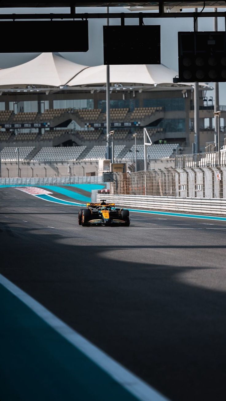 McLaren Sets The Pace In F1 Testing McLaren Sets The Pace In F1 Testing