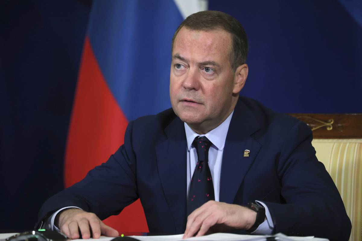 Medvedev: Minacce Nucleari E La Reazione Dell'Unione Europea Medvedev: Minacce Nucleari E La Reazione Dell'Unione Europea