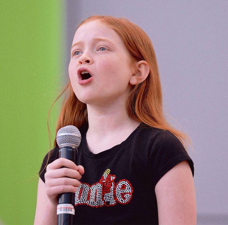 Mia Farrow Visits Sadie Sink: Broadway's Mia Farrow Visits Sadie Sink: Broadway's