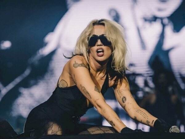 Miley Cyrus Rilis Singel Baru Miley Cyrus Rilis Singel Baru