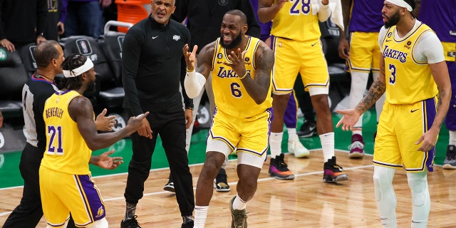 Missed Foul Call Decides Knicks-Pistons Game: NBA Admission Missed Foul Call Decides Knicks-Pistons Game: NBA Admission