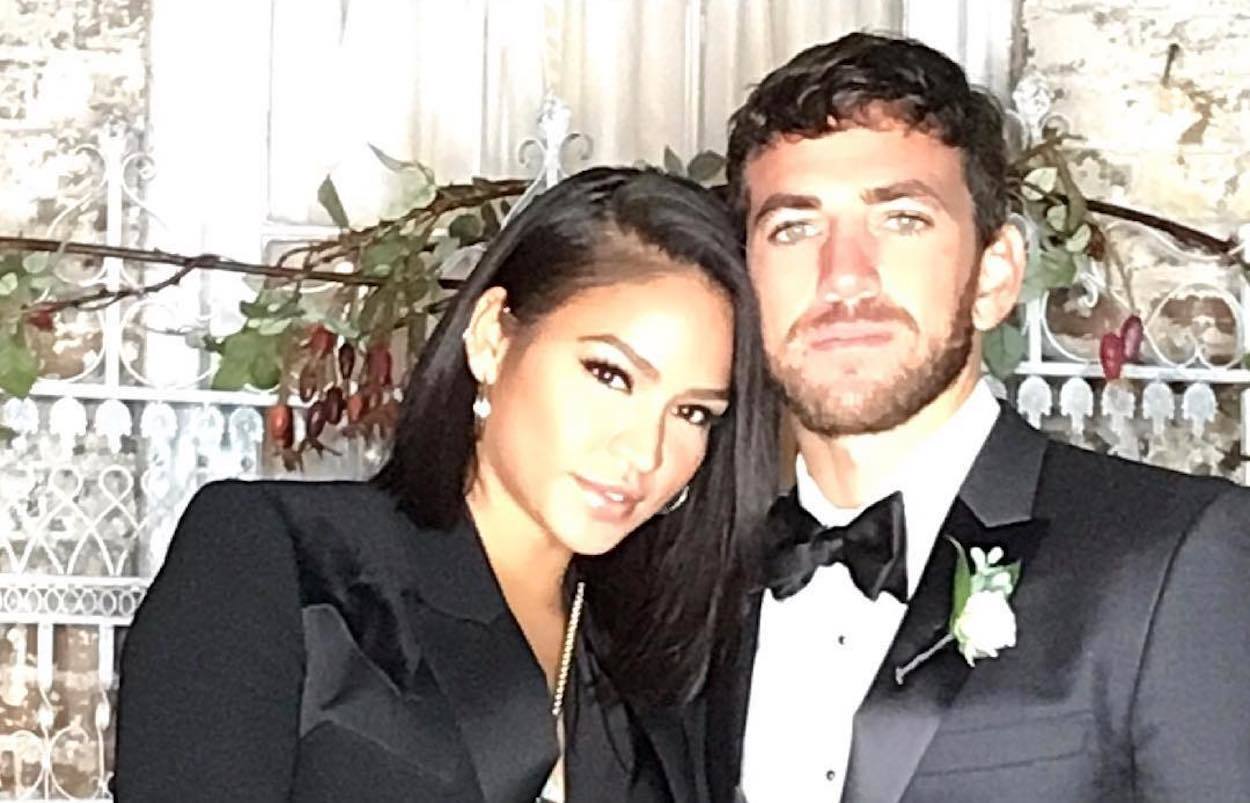 MobLand Premiere: Photos Of Pregnant Cassie And Alex Fine MobLand Premiere: Photos Of Pregnant Cassie And Alex Fine