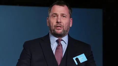 MP Treatment Sparks Crisis: Mass Resignation Of Reform UK Branch Officers MP Treatment Sparks Crisis: Mass Resignation Of Reform UK Branch Officers
