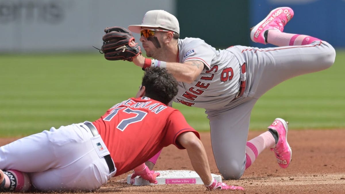 Naylor's Clutch Hit Leads Diamondbacks To Victory Over Brewers Naylor's Clutch Hit Leads Diamondbacks To Victory Over Brewers