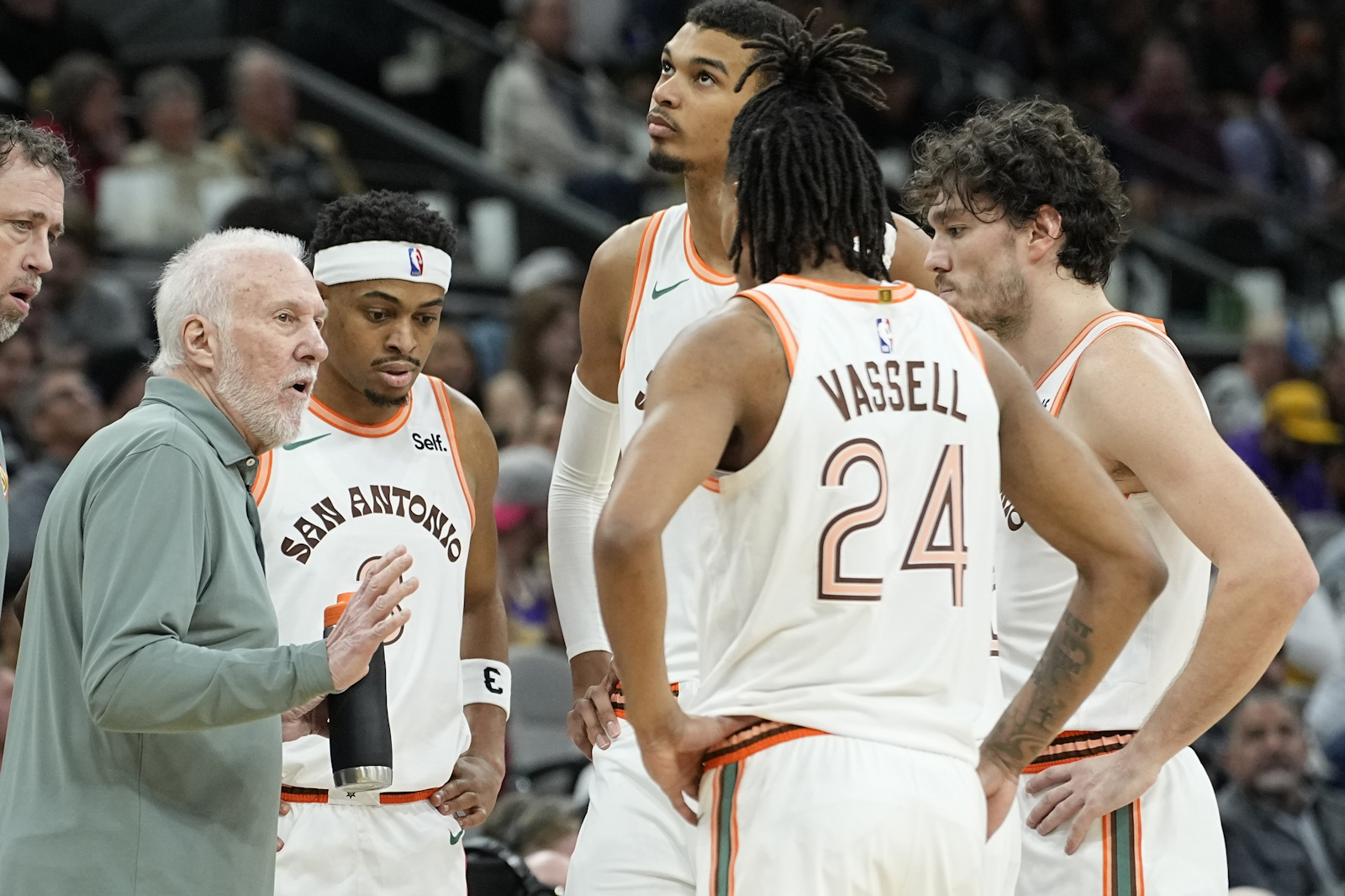 NBA : L'incertitude Plane Sur Le Retour De Popovich Aux Spurs NBA : L'incertitude Plane Sur Le Retour De Popovich Aux Spurs
