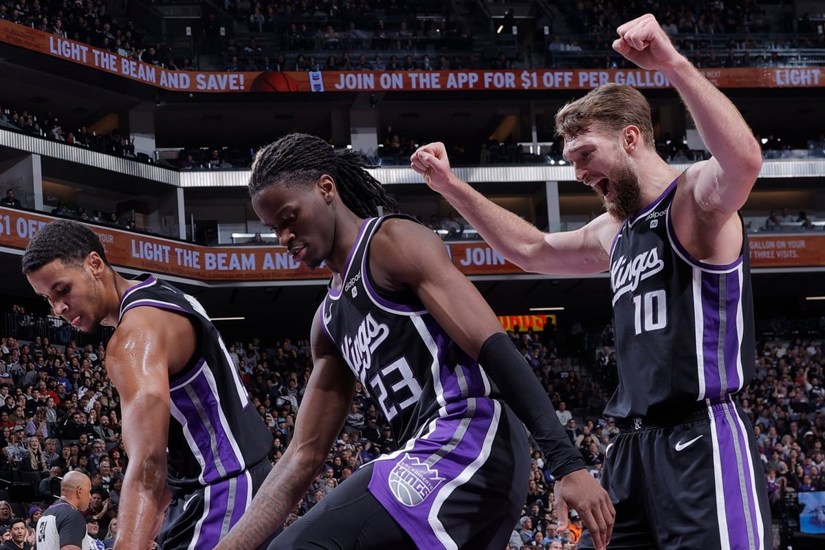 NBA Lyderių Nuviliantis Pralaimėjimas: Duobelės Vaidmuo NBA Lyderių Nuviliantis Pralaimėjimas: Duobelės Vaidmuo