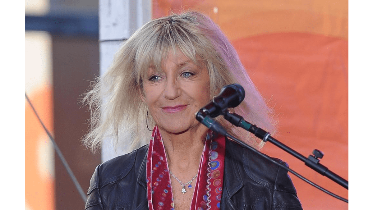 New Fleetwood Mac Album: Chart Predictions And Fan Reactions New Fleetwood Mac Album: Chart Predictions And Fan Reactions