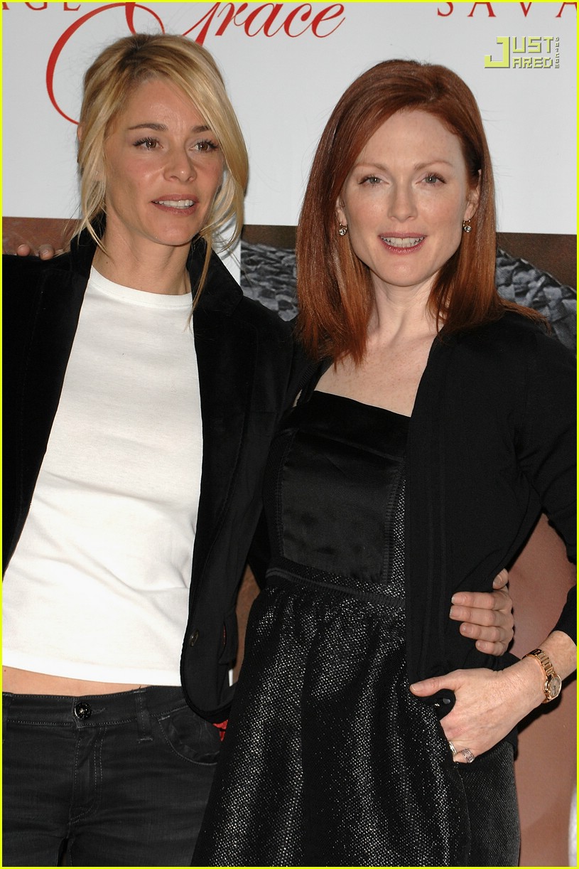 New Siren Trailer: Julianne Moore Addresses New Siren Trailer: Julianne Moore Addresses