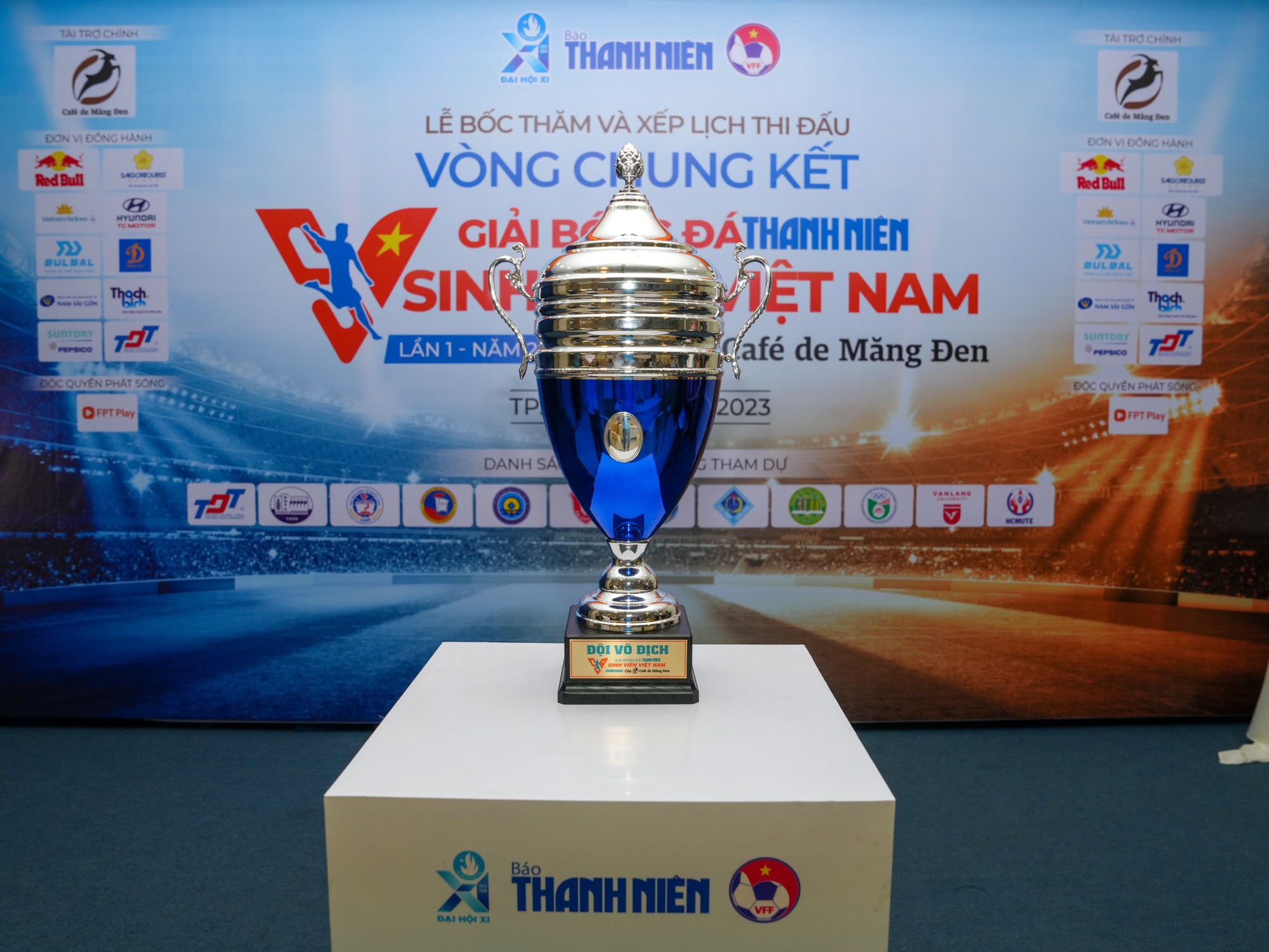 Nhà Vô Địch Đầu Tiên Giải Bóng Đá Thanh Niên Sinh Viên Quốc Tế: Câu Chuyện Thành Công