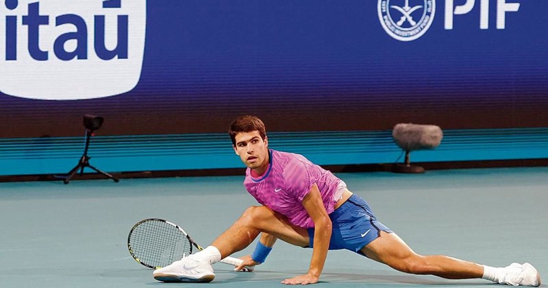 Nhánh Đấu Khốc Liệt: Djokovic Đối Đầu Alcaraz Tại Bán Kết Miami Open 2025 Nhánh Đấu Khốc Liệt: Djokovic Đối Đầu Alcaraz Tại Bán Kết Miami Open 2025