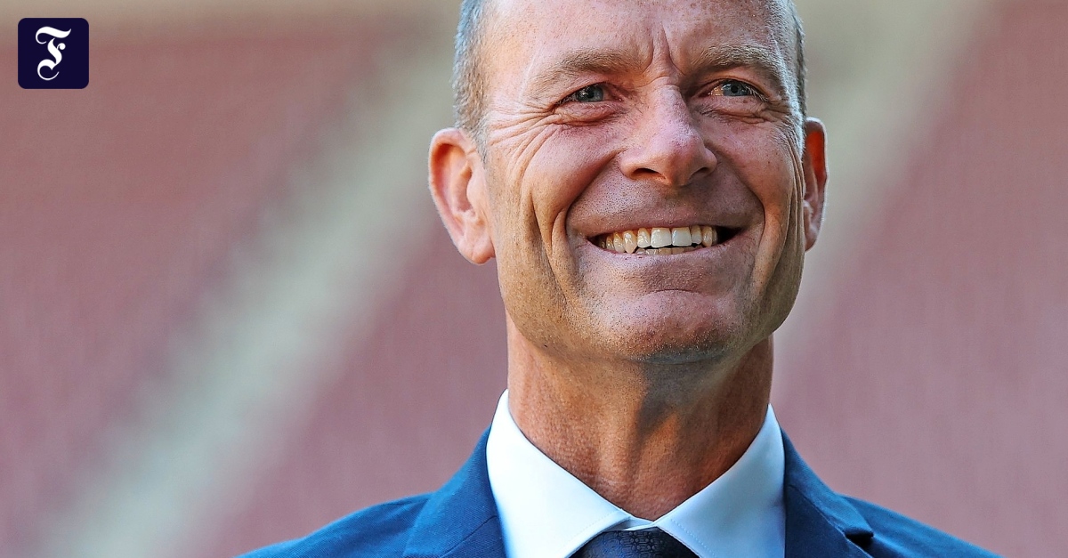 Nieuwe Trainer Gezocht: Augsburg Ontslaat Jess Thorup Nieuwe Trainer Gezocht: Augsburg Ontslaat Jess Thorup