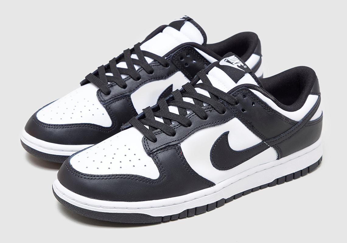 Nike Air, Dunks, Jordans Sale: Foot Locker - Up To 40% Off Nike Air, Dunks, Jordans Sale: Foot Locker - Up To 40% Off