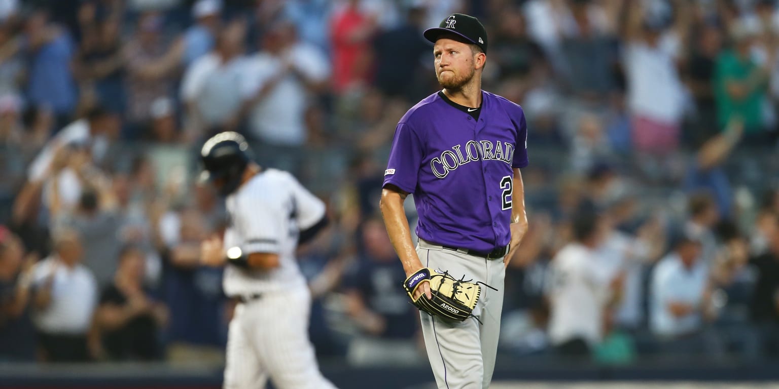 NL West Report: Giants Lead, Suárez's 4 HR Game, Rockies Struggle NL West Report: Giants Lead, Suárez's 4 HR Game, Rockies Struggle