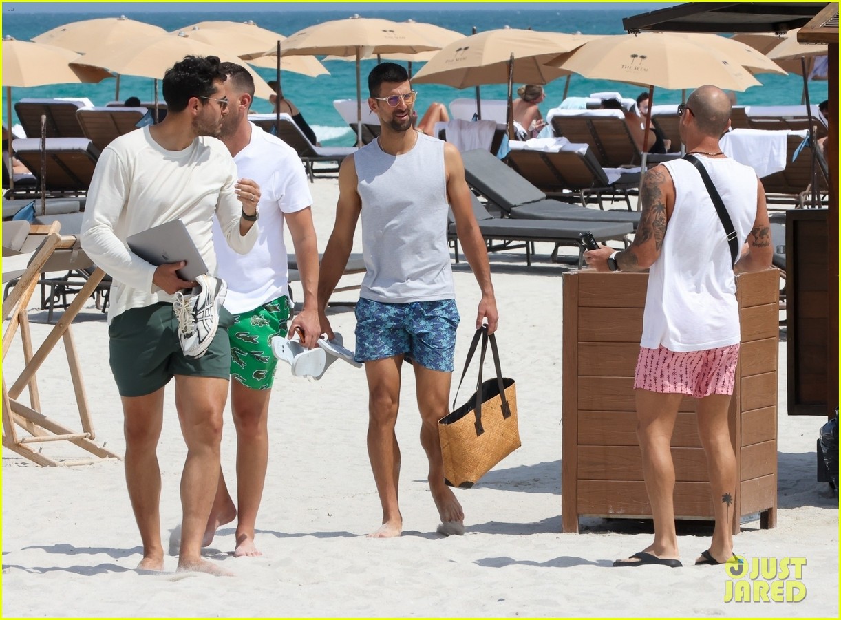 Novak Djokovic'in Miami Açık'taki Zafer Yürüyüşü Novak Djokovic'in Miami Açık'taki Zafer Yürüyüşü