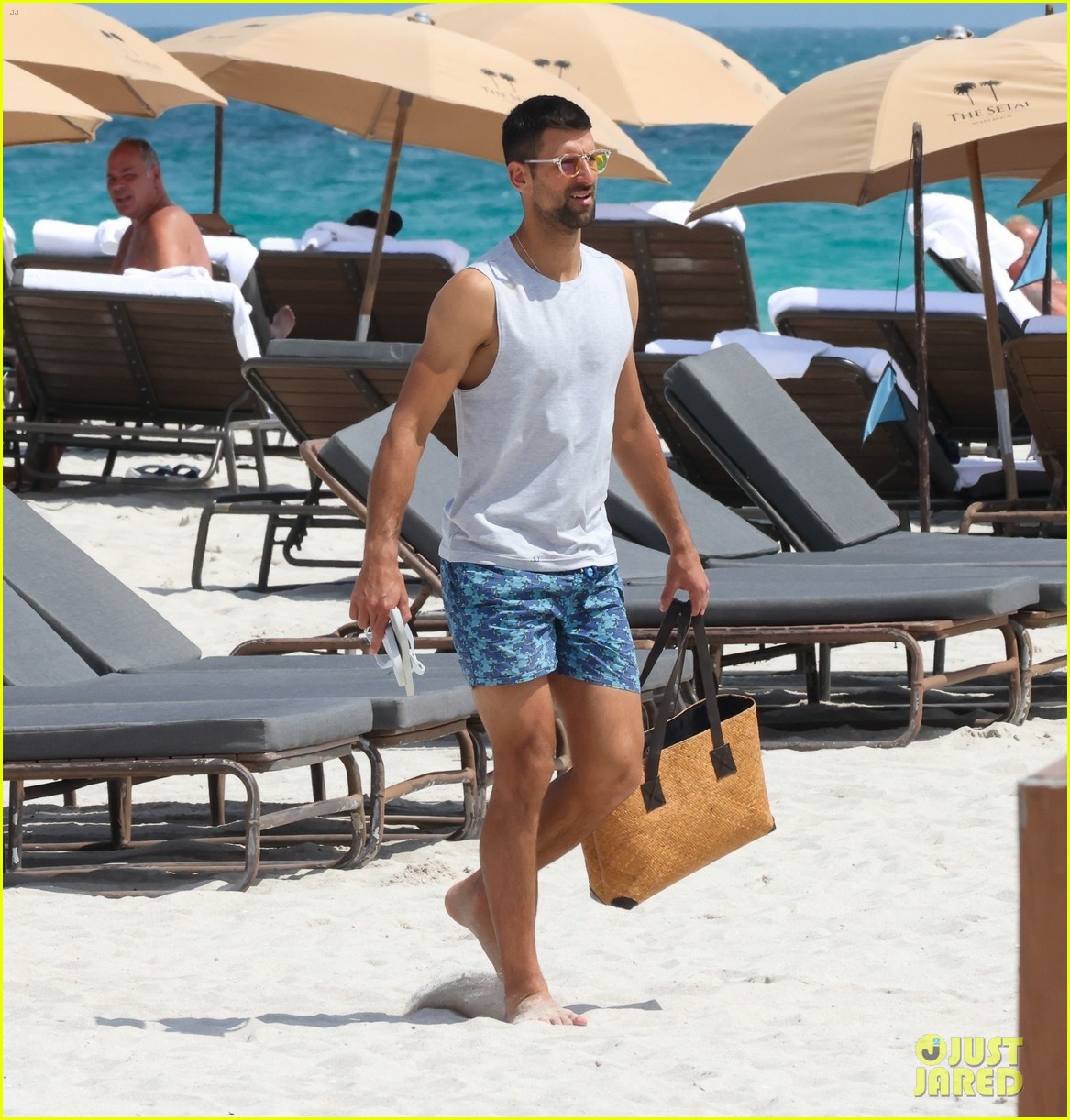 Novak Djokovic, Miami Açık'ta Final Biletini Kapıda Novak Djokovic, Miami Açık'ta Final Biletini Kapıda