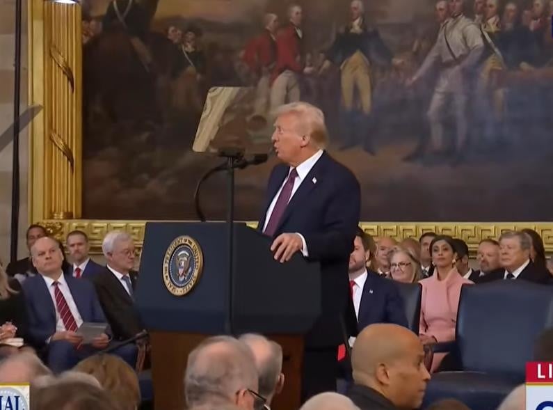 Нови Напади На Медиумите Од Трамп И Најави За Чистка Во Судството Нови Напади На Медиумите Од Трамп И Најави За Чистка Во Судството