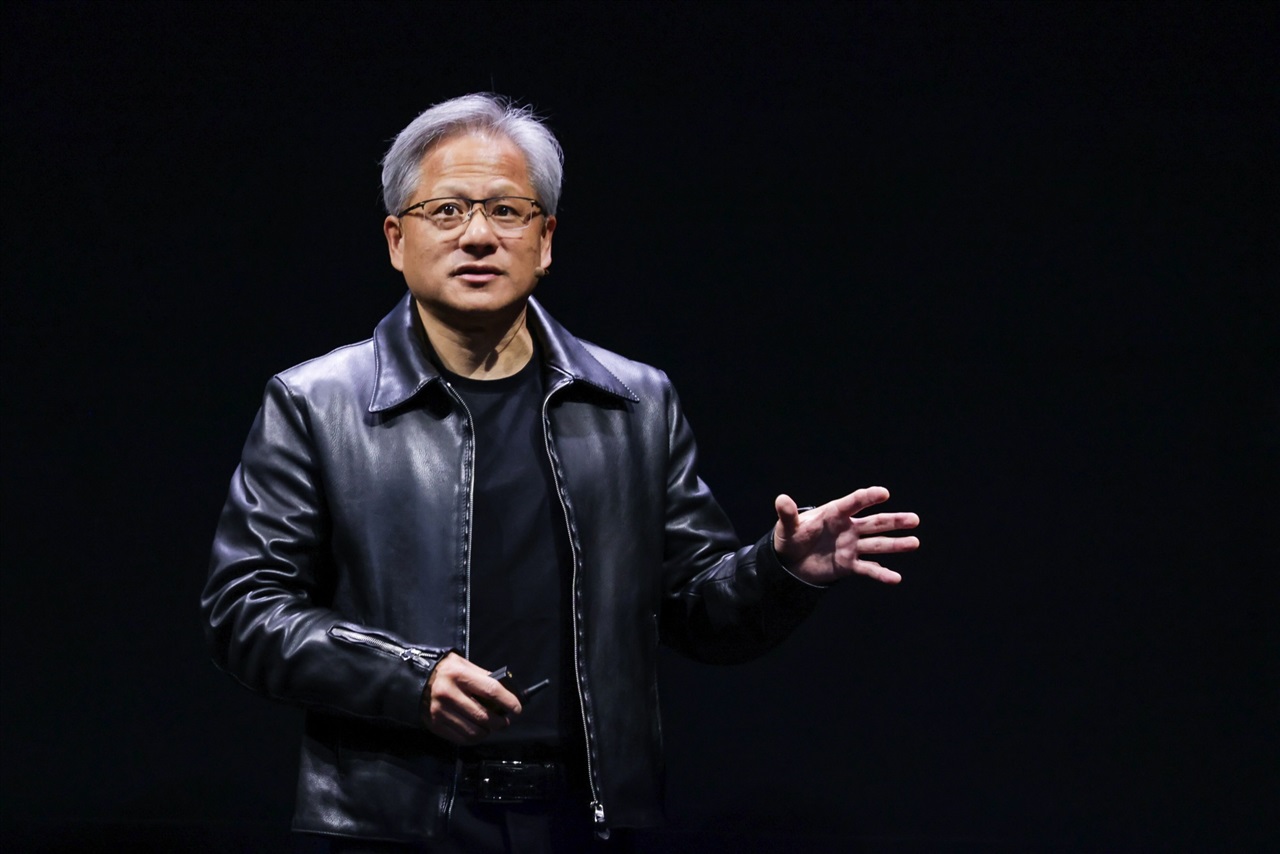 Nvidia CEO Pushes For Trump Administration To Alter AI Chip Export Regulations Nvidia CEO Pushes For Trump Administration To Alter AI Chip Export Regulations