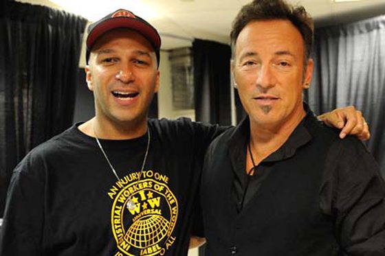 Ο Morello Και Ο Springsteen: Μία Σύγκριση Δημοφιλίας Ο Morello Και Ο Springsteen: Μία Σύγκριση Δημοφιλίας