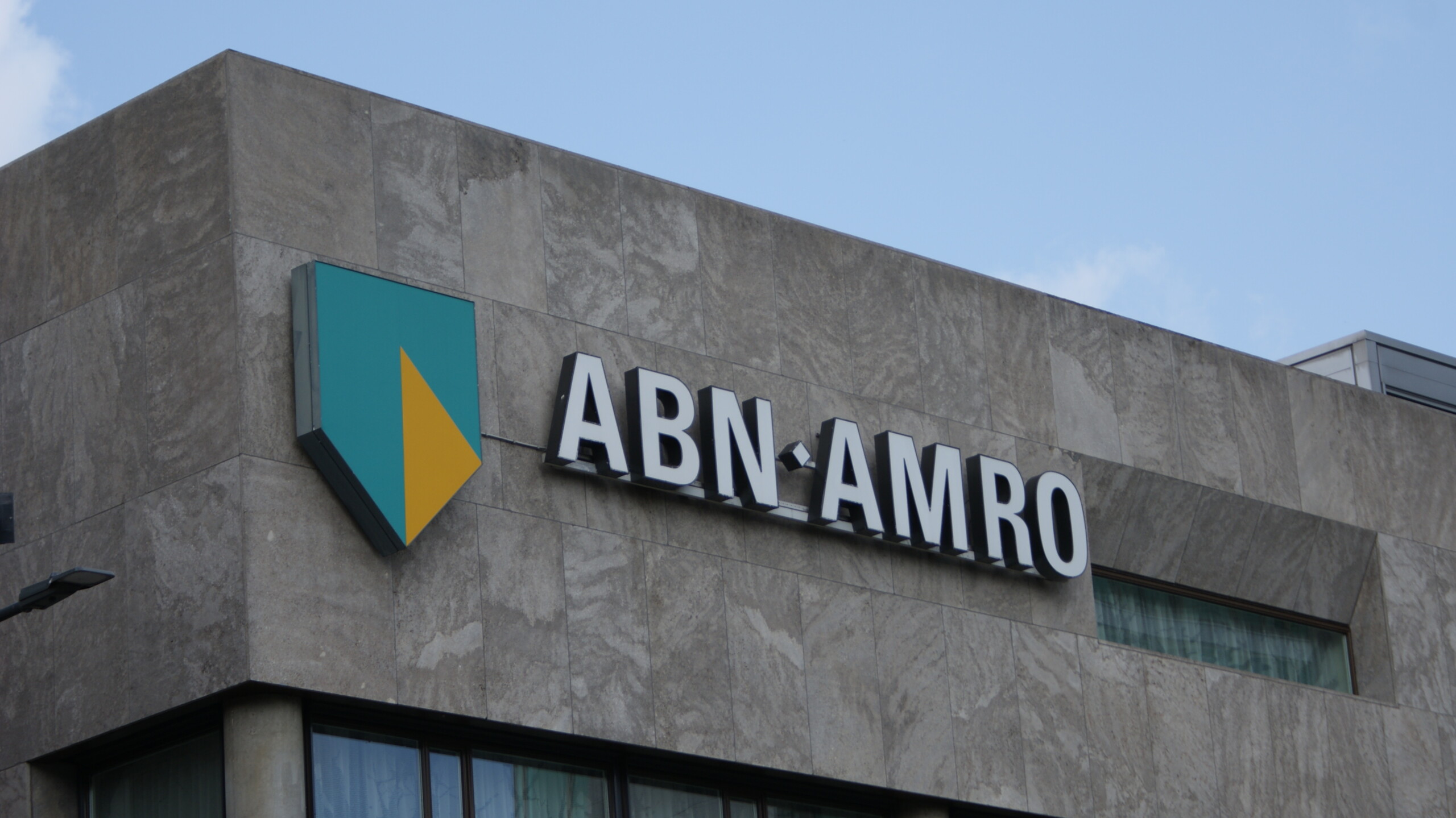 Occasionmarkt Bloeit: ABN AMRO Registreert Significante Verkoopstijging Occasionmarkt Bloeit: ABN AMRO Registreert Significante Verkoopstijging
