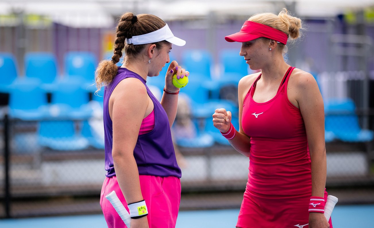 Ostapenko Defeats Swiatek For Second Time, Advances In Stuttgart Ostapenko Defeats Swiatek For Second Time, Advances In Stuttgart
