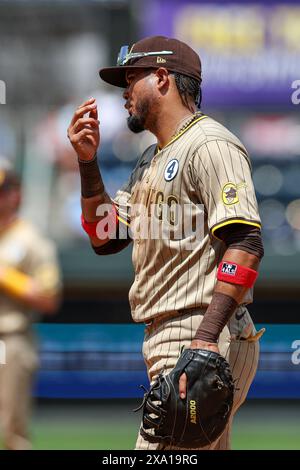 Padres Pregame: Arraez Out, Sheets Returns To Left Field Padres Pregame: Arraez Out, Sheets Returns To Left Field