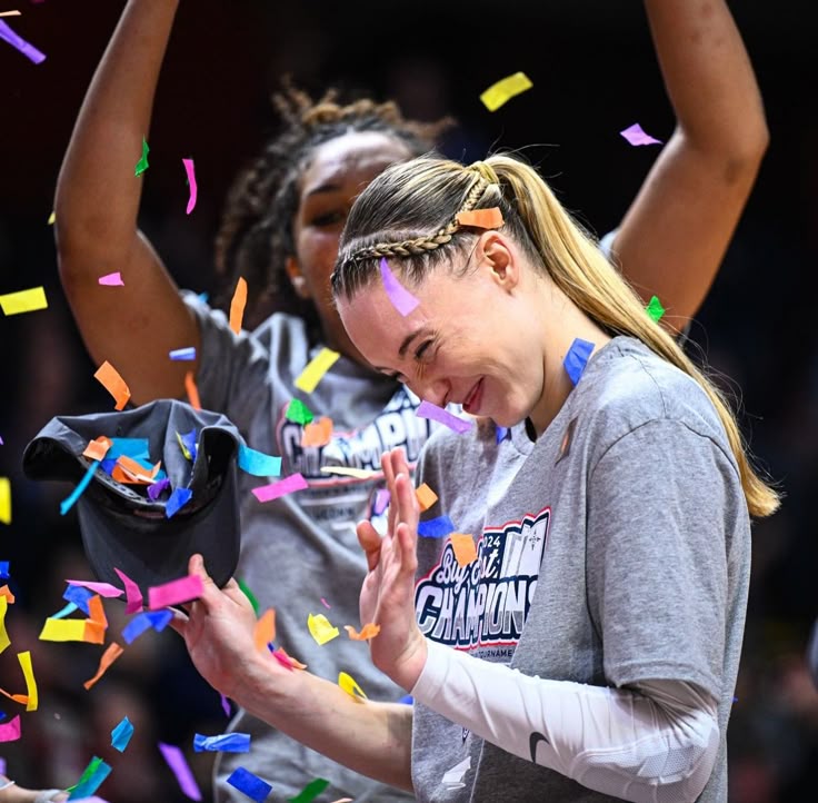Paige Bueckers Invites Maverick Star To Wings Game Paige Bueckers Invites Maverick Star To Wings Game