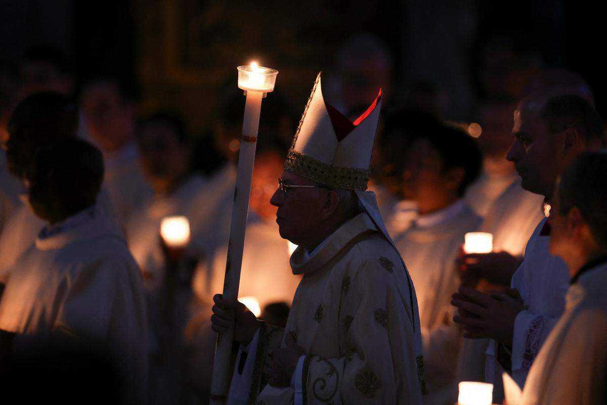 Papež Frančišek Na Trgu Sv. Petra: Tradicionalni Blagoslov Mestu In Svetu Papež Frančišek Na Trgu Sv. Petra: Tradicionalni Blagoslov Mestu In Svetu
