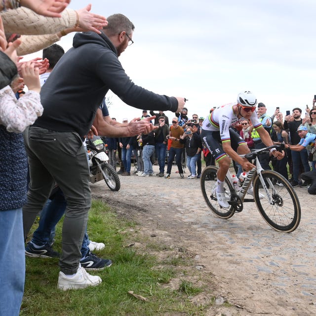 Paris-Roubaix: Police Apprehend Man Who Threw Bottle At Mathieu Van Der Poel