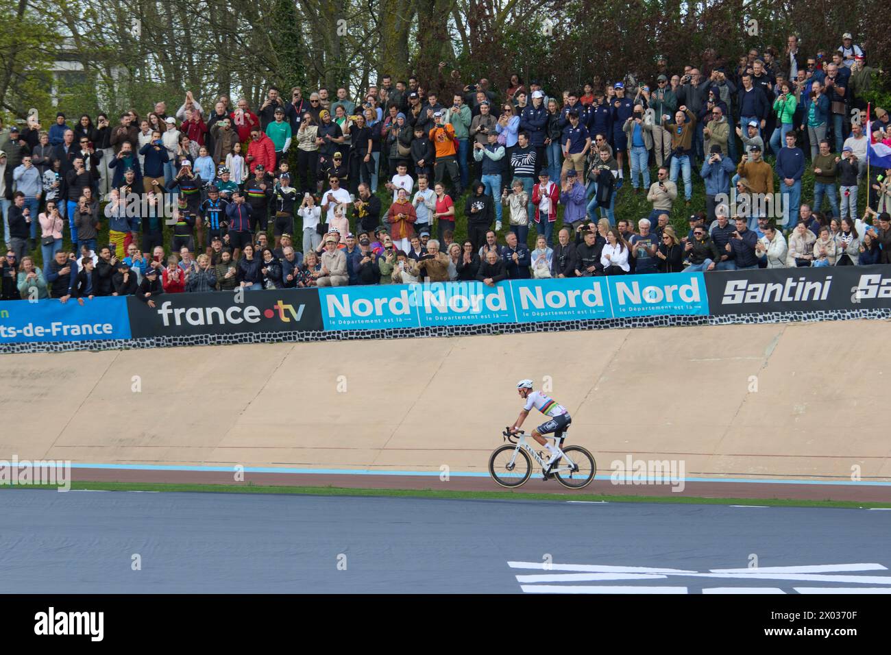 Paris-Roubaix Results: Van Der Poel Third, Pogacar Significantly Behind Paris-Roubaix Results: Van Der Poel Third, Pogacar Significantly Behind