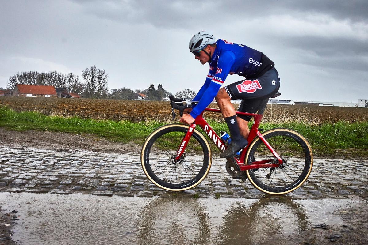 Paris-Roubaix: Van Der Poel Attacker Turns Himself In Paris-Roubaix: Van Der Poel Attacker Turns Himself In