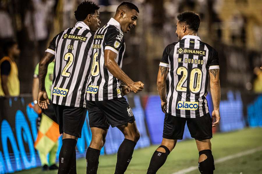 Paulistão: Corinthians Ou Santos? As Apostas Indicam O Favorito Paulistão: Corinthians Ou Santos? As Apostas Indicam O Favorito