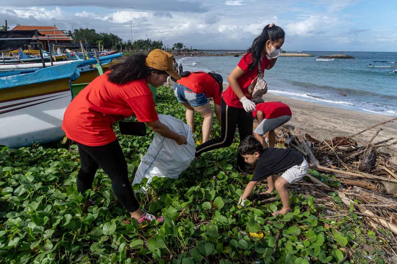 Persemian Gerakan Bali Bersih Sampah: Tantangan Dan Solusi Untuk Masa Depan Persemian Gerakan Bali Bersih Sampah: Tantangan Dan Solusi Untuk Masa Depan