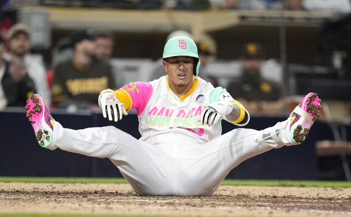 Petco Park Witnesses Padres' Clean Sweep Over Giants Petco Park Witnesses Padres' Clean Sweep Over Giants