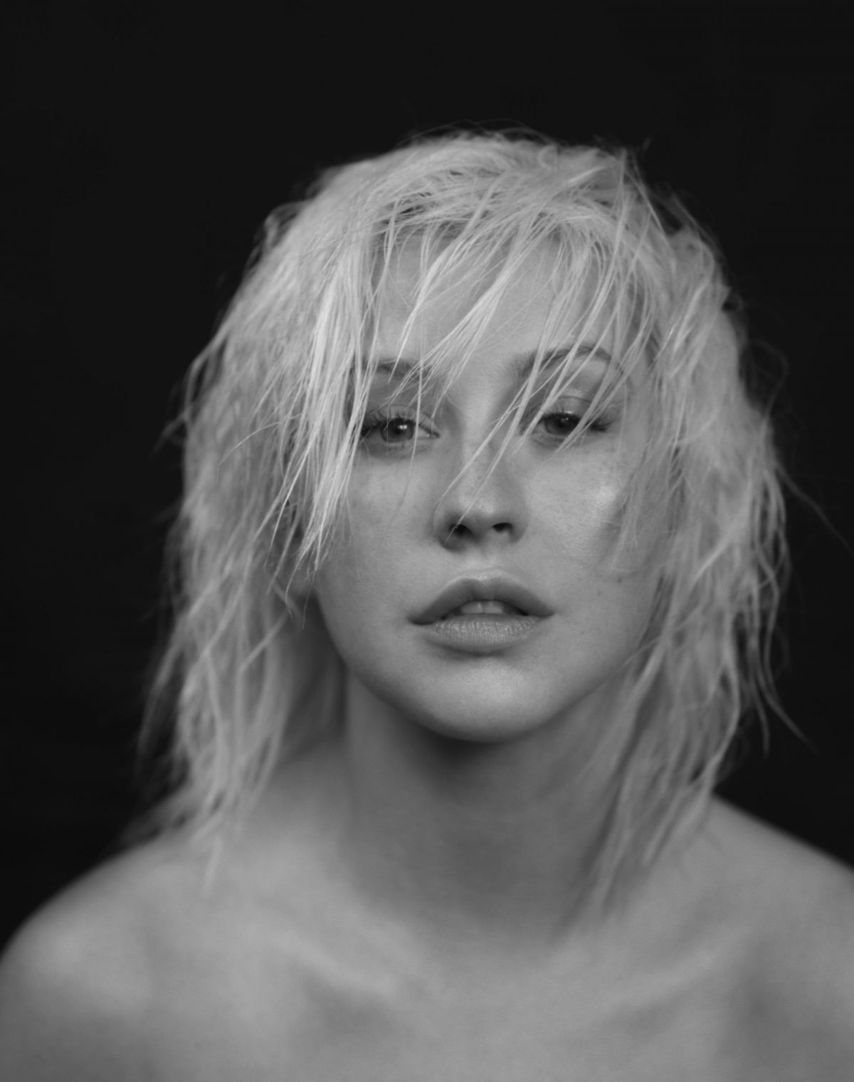 Photoshopped Or Not? Analyzing Christina Aguilera's Latest Photoshoot Images Photoshopped Or Not? Analyzing Christina Aguilera's Latest Photoshoot Images