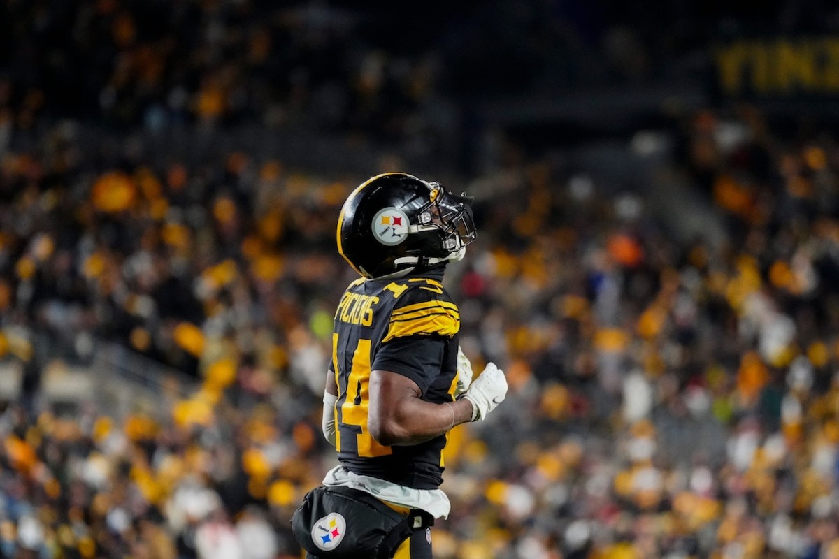 Pickens' NFL Future In Doubt: Ex-GM Hints At Steelers Trade Pickens' NFL Future In Doubt: Ex-GM Hints At Steelers Trade