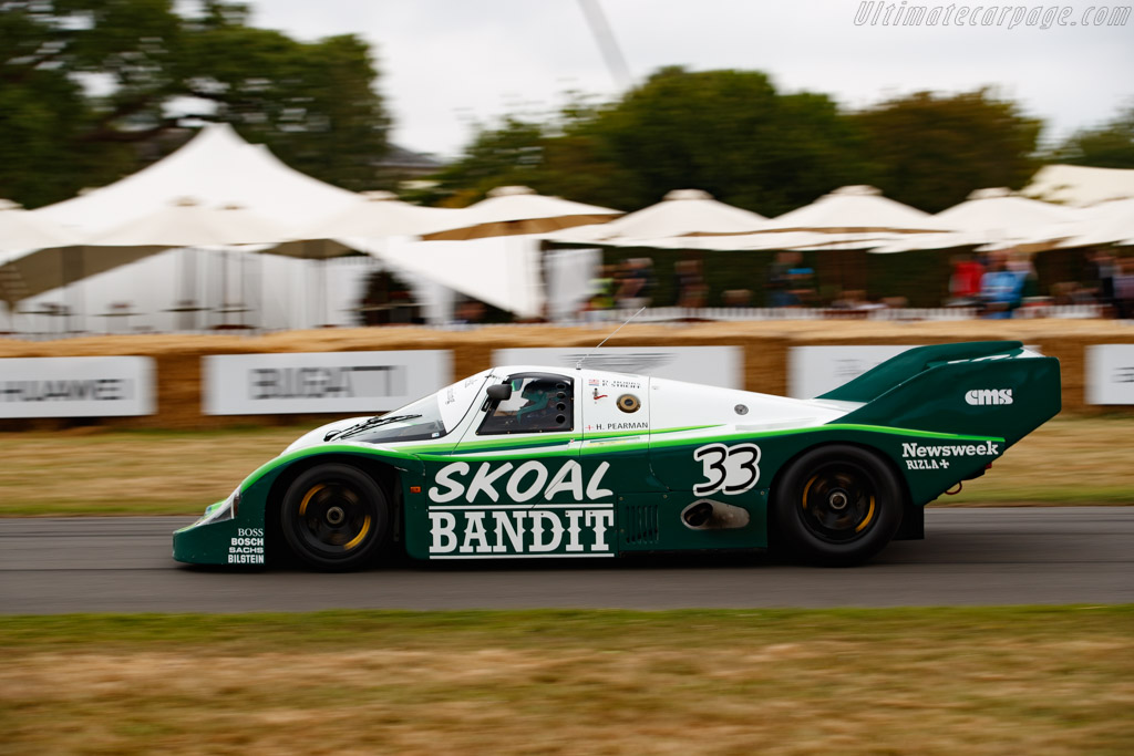 Porsche 956'nın Havada Sergilenme Hikayesi: Tasarım Ve Mühendislik Porsche 956'nın Havada Sergilenme Hikayesi: Tasarım Ve Mühendislik
