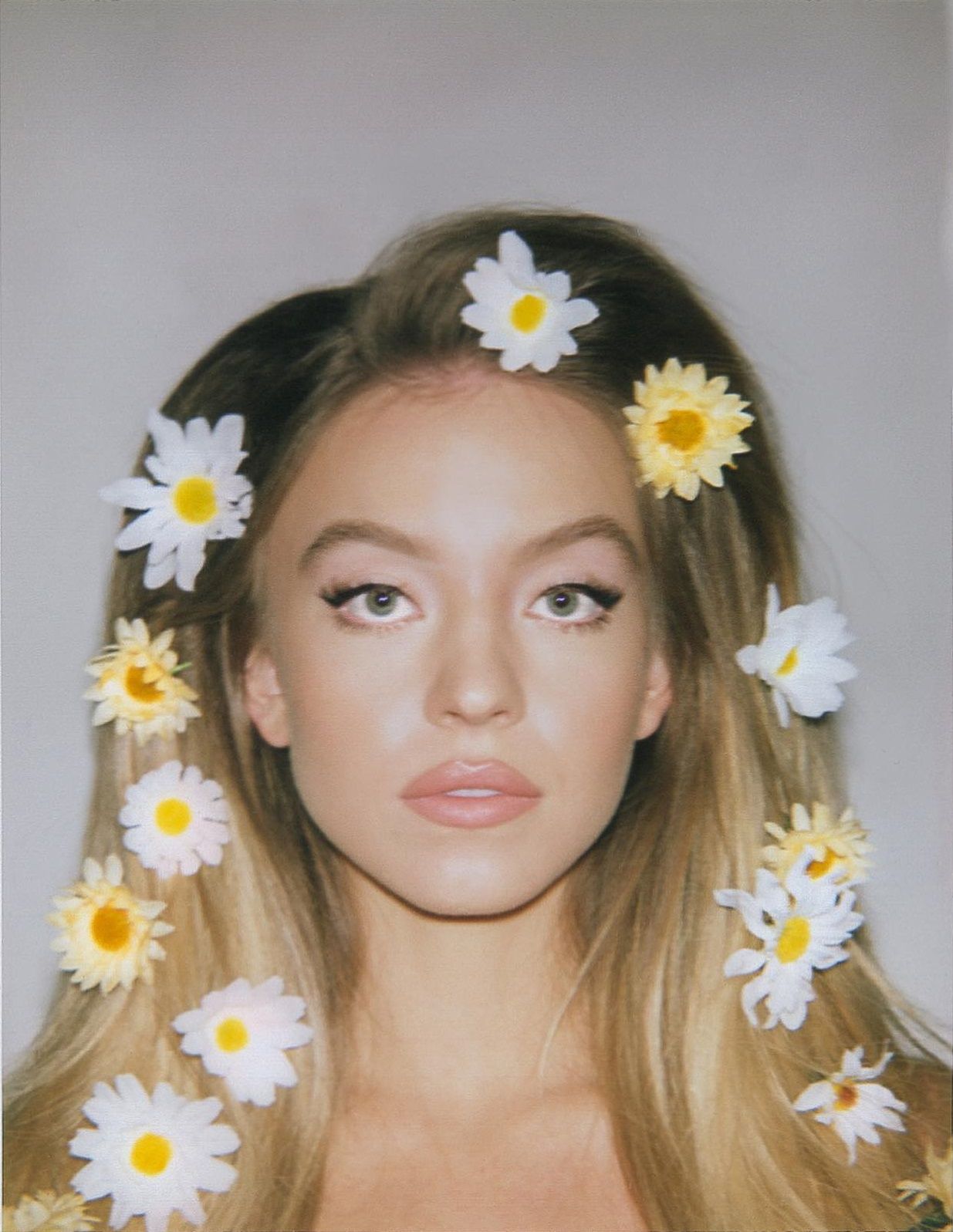 Post-Engagement, Sydney Sweeney Makes Head-Turning Appearance Post-Engagement, Sydney Sweeney Makes Head-Turning Appearance