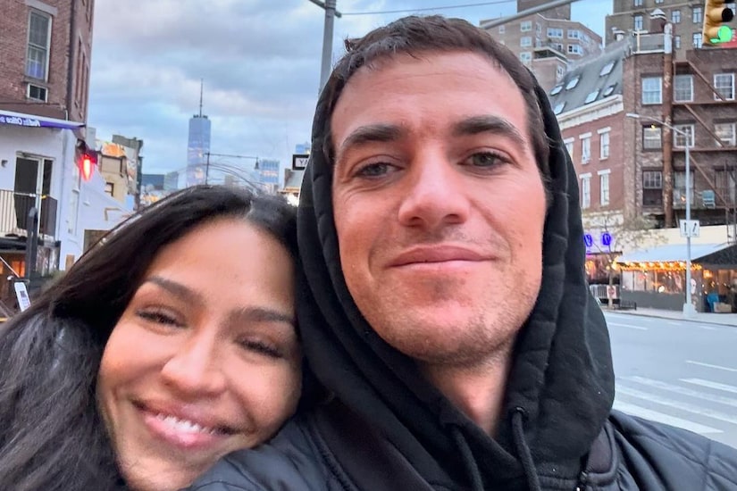 Pregnant Cassie Ventura And Husband Alex Fine Shine At Mob Land Premiere Pregnant Cassie Ventura And Husband Alex Fine Shine At Mob Land Premiere