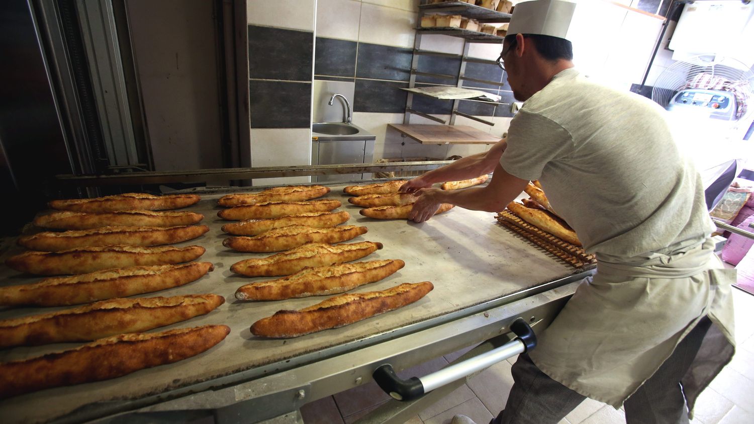 Première Naissance De L'année Récompensée : Une Boulangerie Normande Offre Son Poids En Chocolat Première Naissance De L'année Récompensée : Une Boulangerie Normande Offre Son Poids En Chocolat