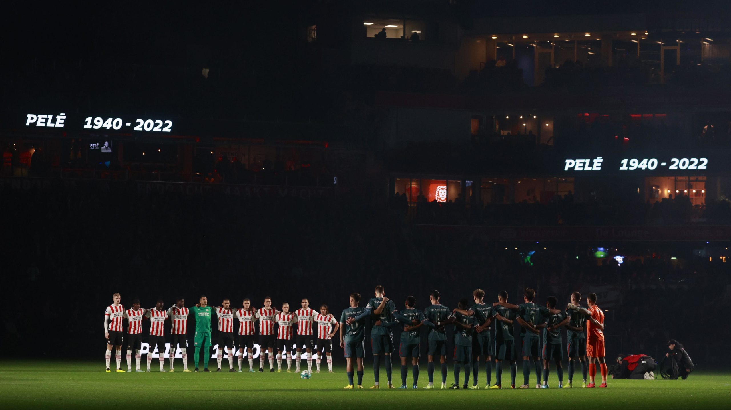 PSV Amankan Gelar Liga Belanda Dengan Kemenangan 3-1 Atas Sparta Rotterdam PSV Amankan Gelar Liga Belanda Dengan Kemenangan 3-1 Atas Sparta Rotterdam