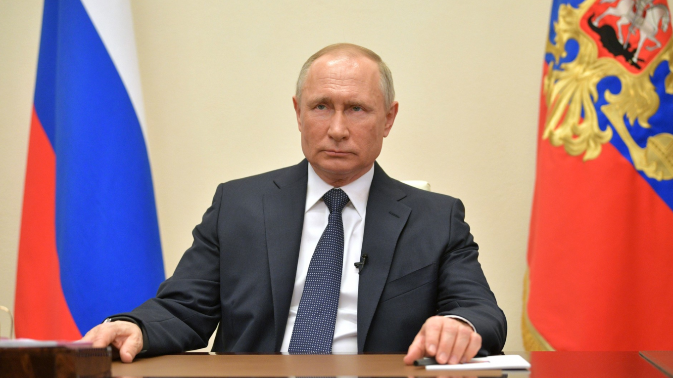 Putin Criticism: Russia's Dismissal Of Trump's Remarks Putin Criticism: Russia's Dismissal Of Trump's Remarks