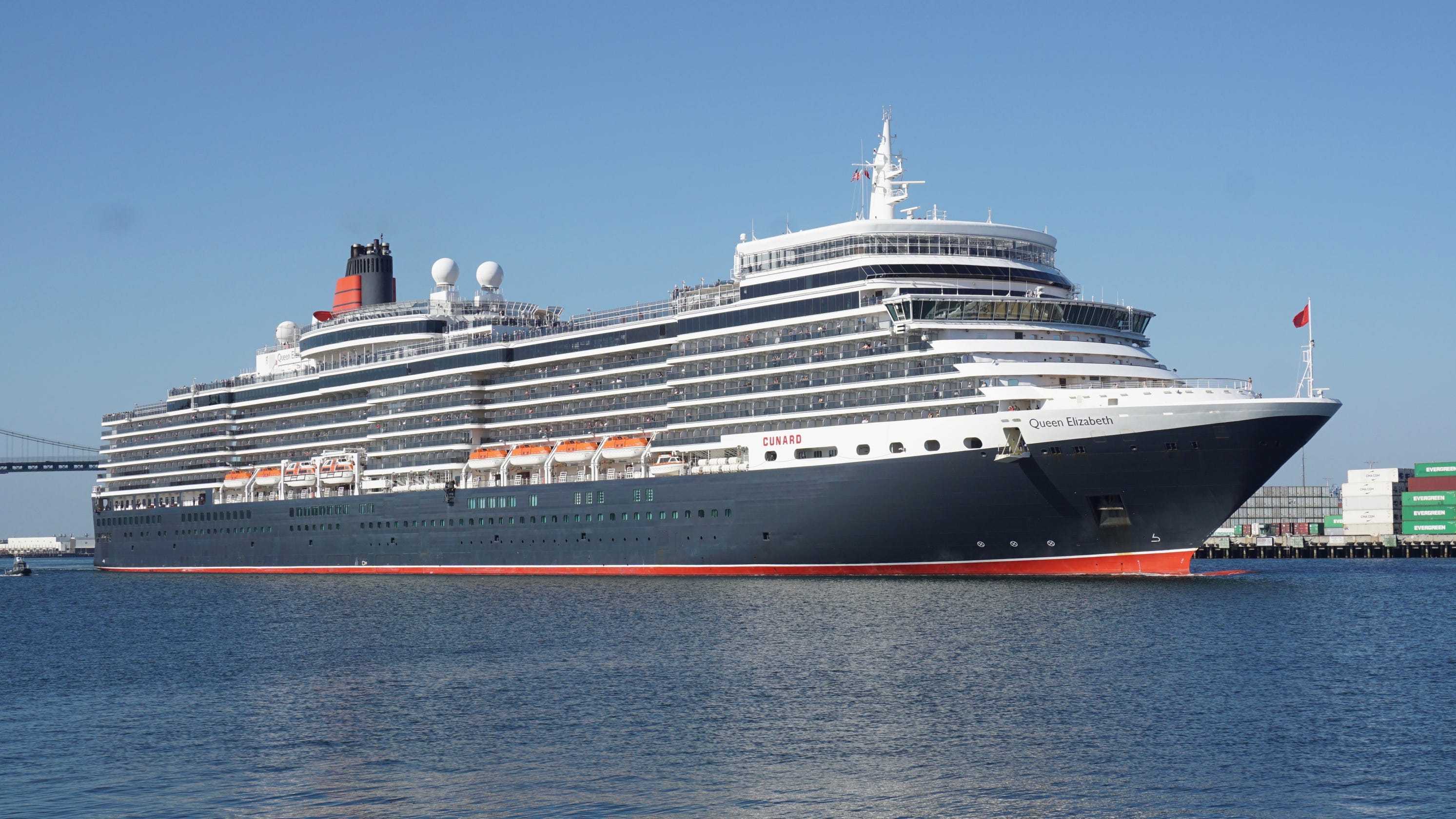 Queen Elizabeth 2: Inside The Renovated 2,000-Passenger Cruise Liner Queen Elizabeth 2: Inside The Renovated 2,000-Passenger Cruise Liner