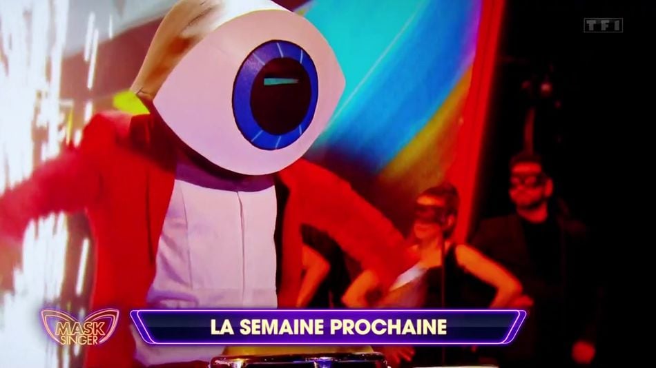 Qui Se Cache Sous Le Masque De L'Autruche (Mask Singer 2025) ? Qui Se Cache Sous Le Masque De L'Autruche (Mask Singer 2025) ?