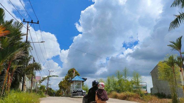 Ramalan Cuaca Denpasar & Bali: Hujan Dominan Besok Ramalan Cuaca Denpasar & Bali: Hujan Dominan Besok