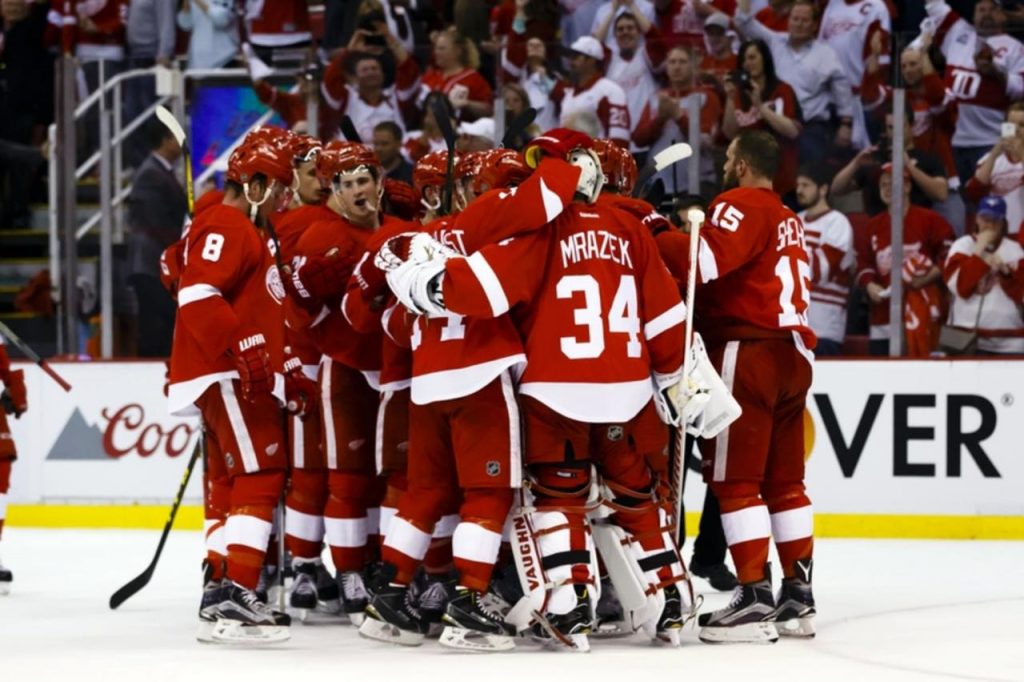 Red Wings' Playoff Bid Takes Hit In Vegas Loss Red Wings' Playoff Bid Takes Hit In Vegas Loss